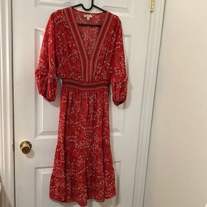 MD MAX STUDIO red floral tiered dress